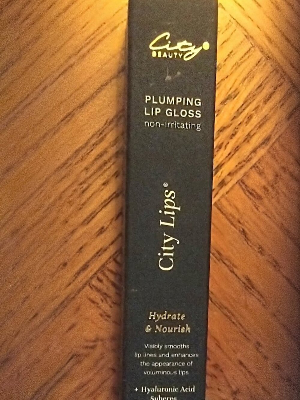 City Lips Hydrate and Nourish Lip Gloss Clear Plumping lippie! NIB sealed!